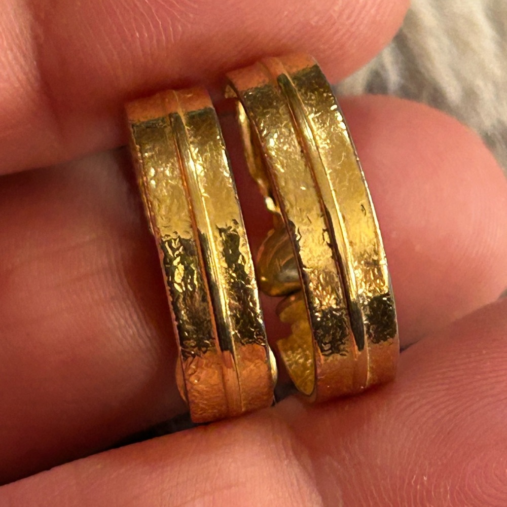Vintage 70s gold plated clip on hoop earrings